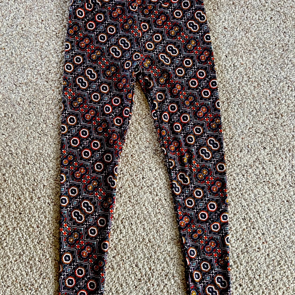 LULAROE LEGGINGS ONE-SIZE